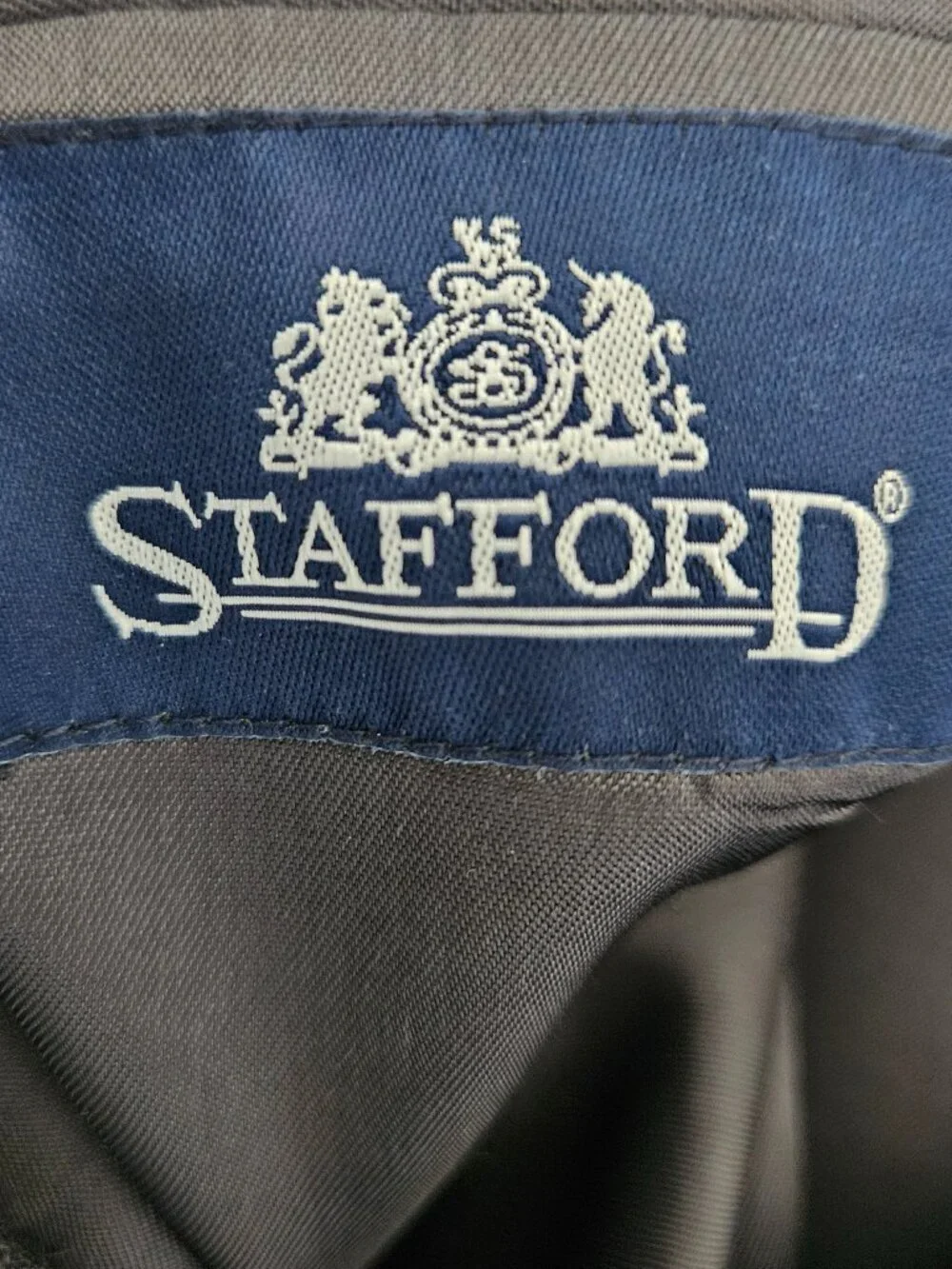 Stafford Gray 2-Button 42R Sport Coat